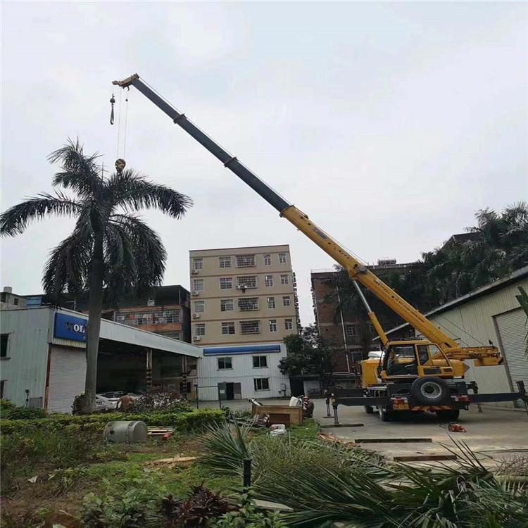 惠东12吨吊车出租一天的收费标准是什么